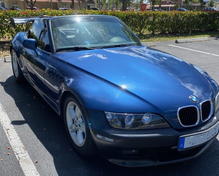 2000 BMW Z3 Blue